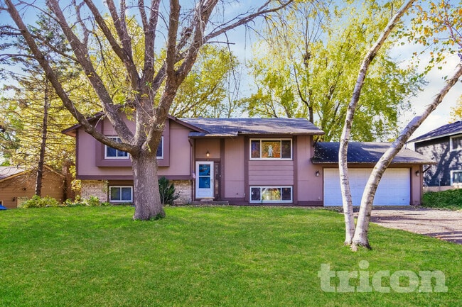 Building Photo - 6865 Buckingham Rd