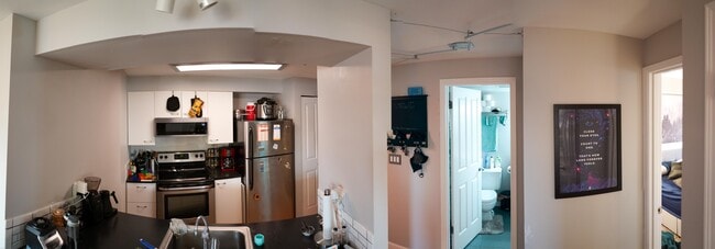 Photo - 530 Melrose Ave E Unidad 403