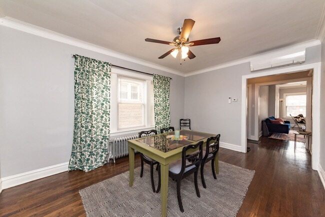 Photo - 4014 W Nelson St Unit 1