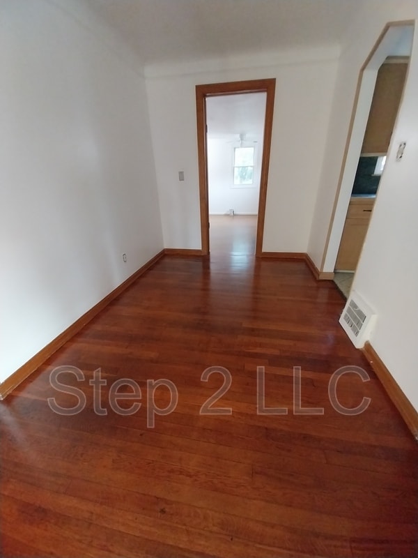 12904 Willard Ave