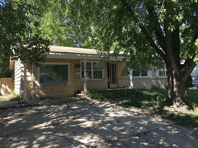 Photo - 2304 W Lotus St