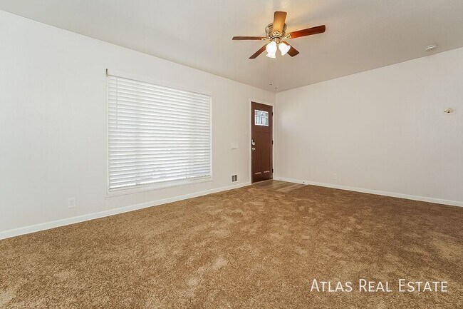 Photo - 888 Ogden Cir