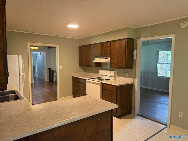 Photo - 304 Poplar St