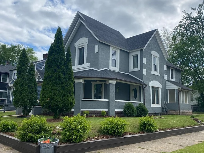 Building Photo - 1801 College Ave SE Rental