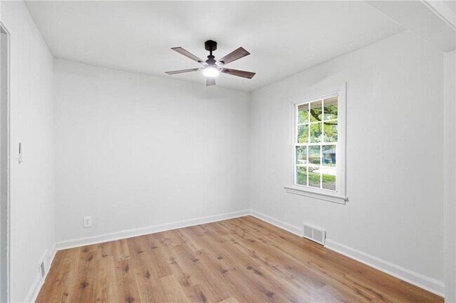 Photo - 2801 Mitchell Dr