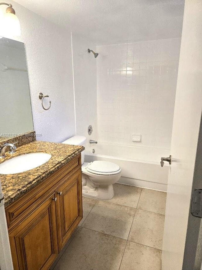 Building Photo - 1561 Balfour Point Dr Unit F
