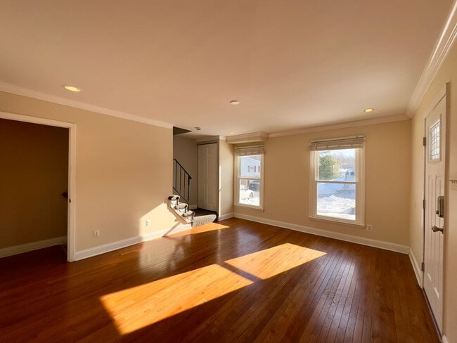 Photo - Charming 3Bed/1.5Bath Townhouse in Carney