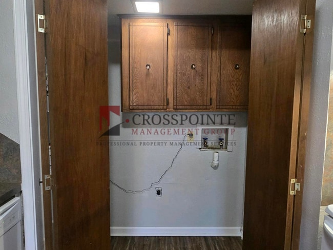 Photo - Available! 2 Bedroom 1 Bath Townhome in White Oak!