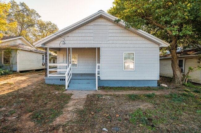 Building Photo - Beautifully Renovated 3BR Home in Bessemer...