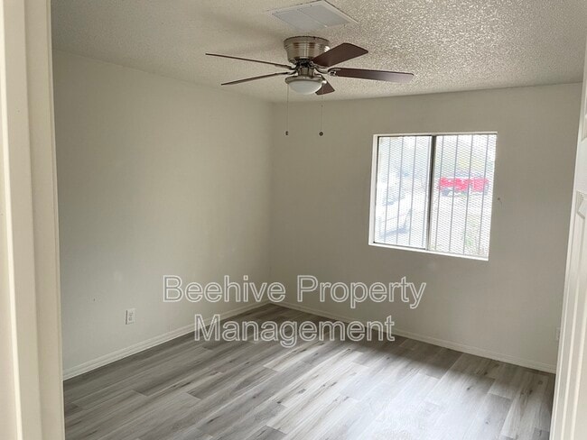 Photo - 1153 E Taylor St