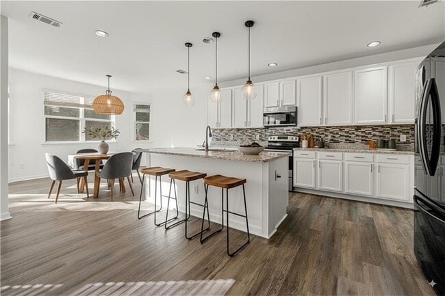 Photo - 1183 Lanier Springs Dr NE