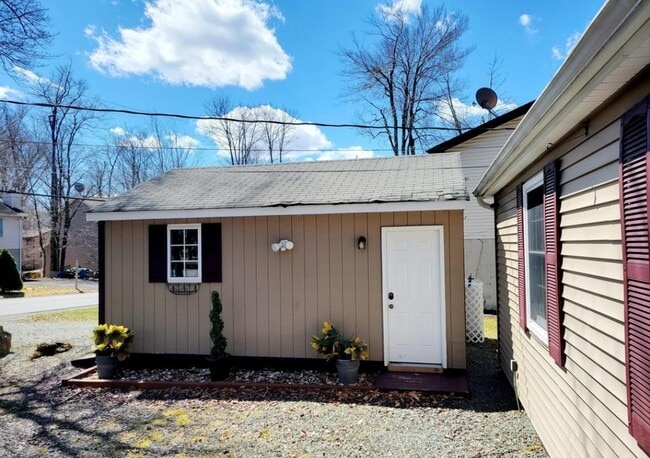 Photo - 6440 Marvin Gdns