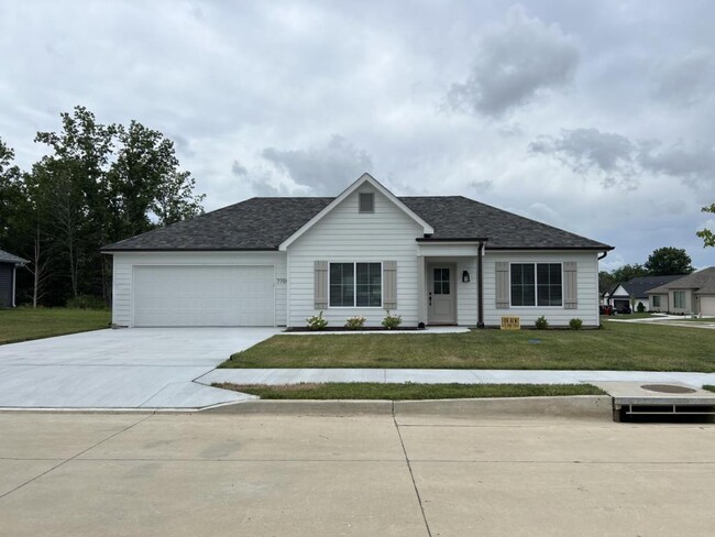 Photo - 7700 N Rainbow Dr House