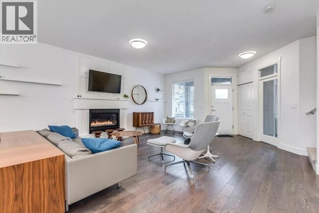Photo - 27043-2735A 35A Ave