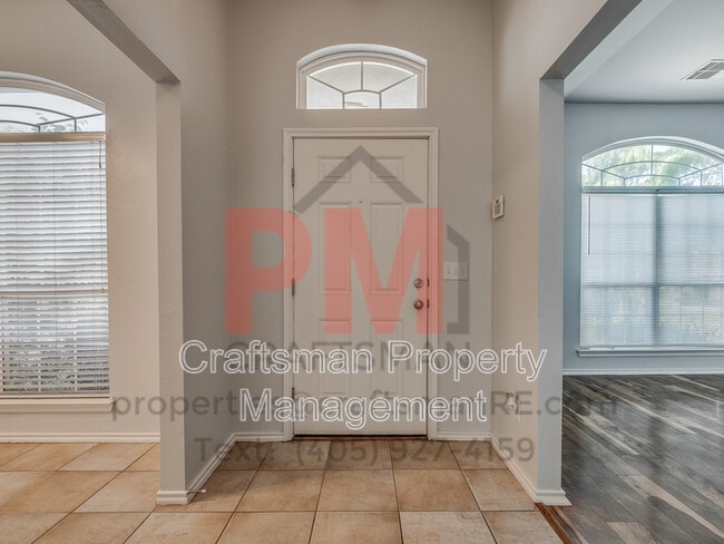 Photo - 2117 SE 9th St