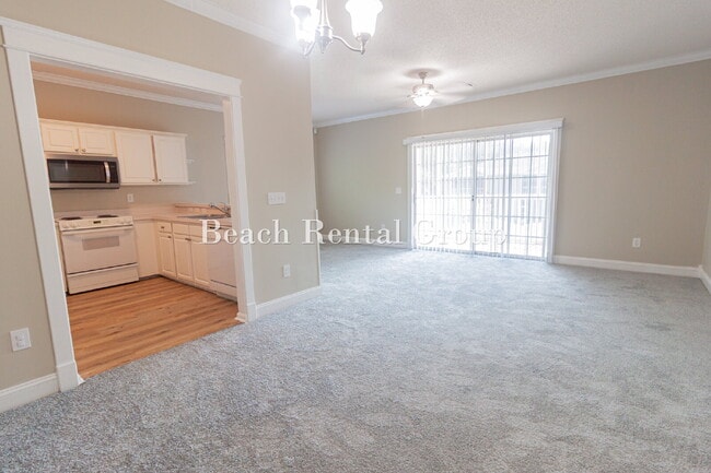 Photo - Open and Inviting End Unit