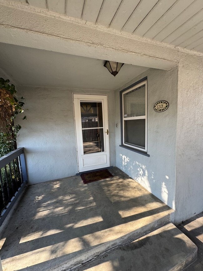 Photo - 1201 W Elm St