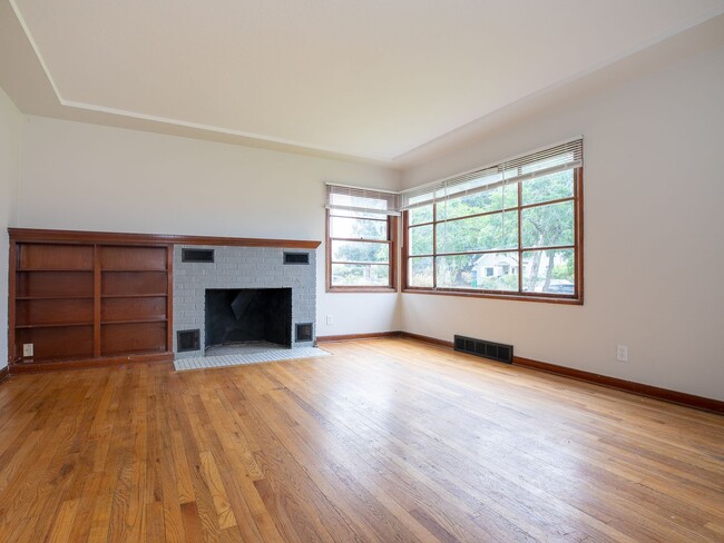 Photo - 6221 SE Knight St Unidad 1