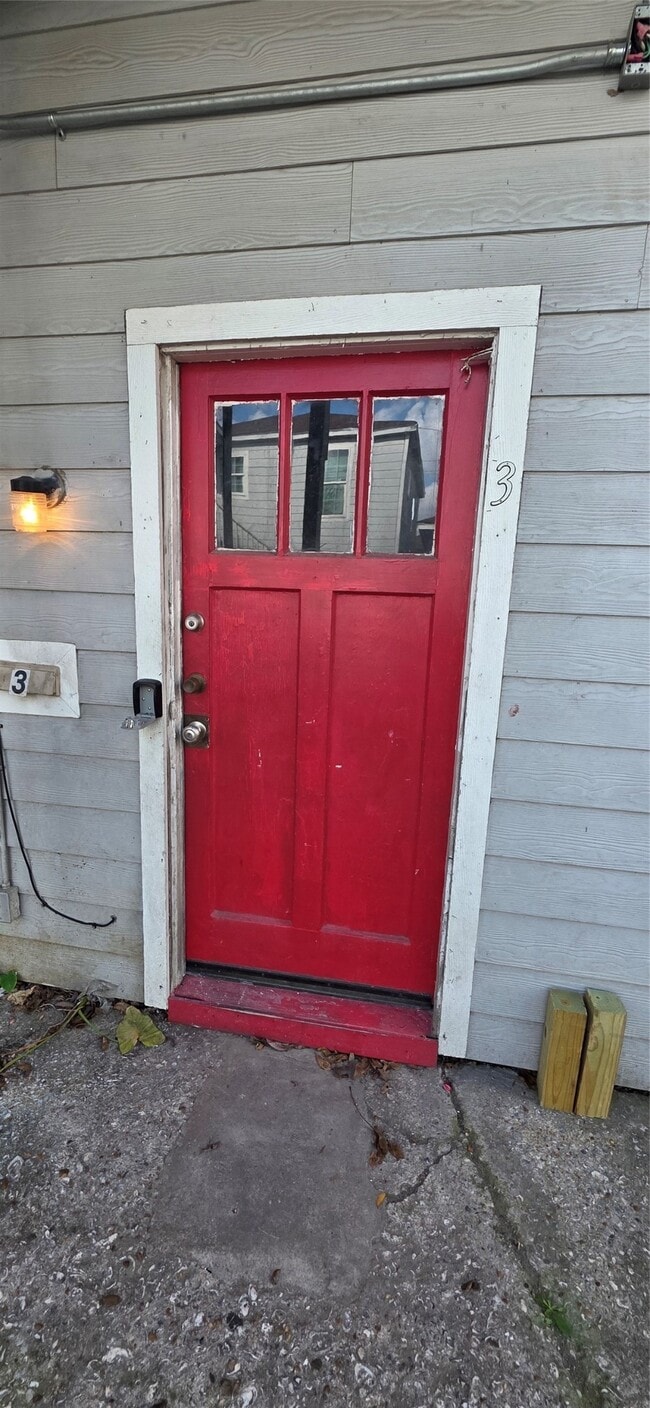 Photo - 2811 Iola St Unidad 3