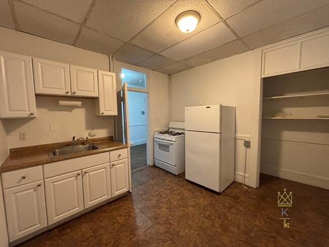 238 Hemenway St Unit 6