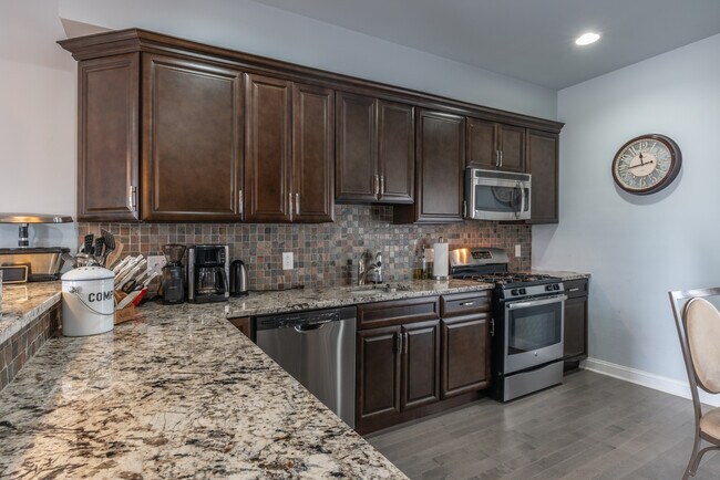 Photo - 2632 Ritter St