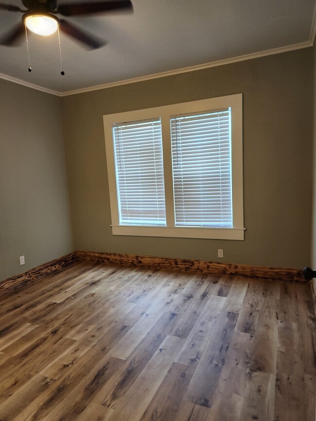 Photo - 3512 Alexander Ave Unit 3512