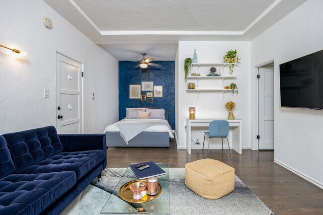 Don Carlos Apartments