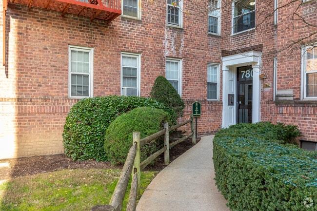 Photo - Fleetwood Park Cooperative