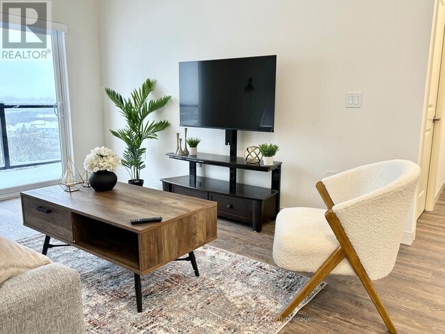 Photo - 135 Station St