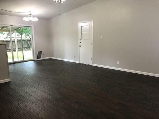 Photo - 8202 Renton Dr