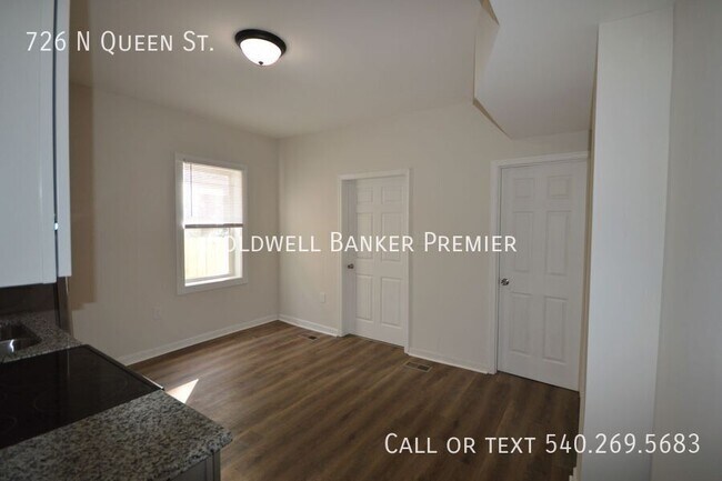 Photo - 726 N Queen St