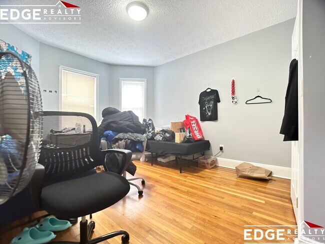 Photo - 11 Harvard Ter Unit 1