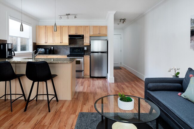 Photo - 10172-113 113 St Unit 8