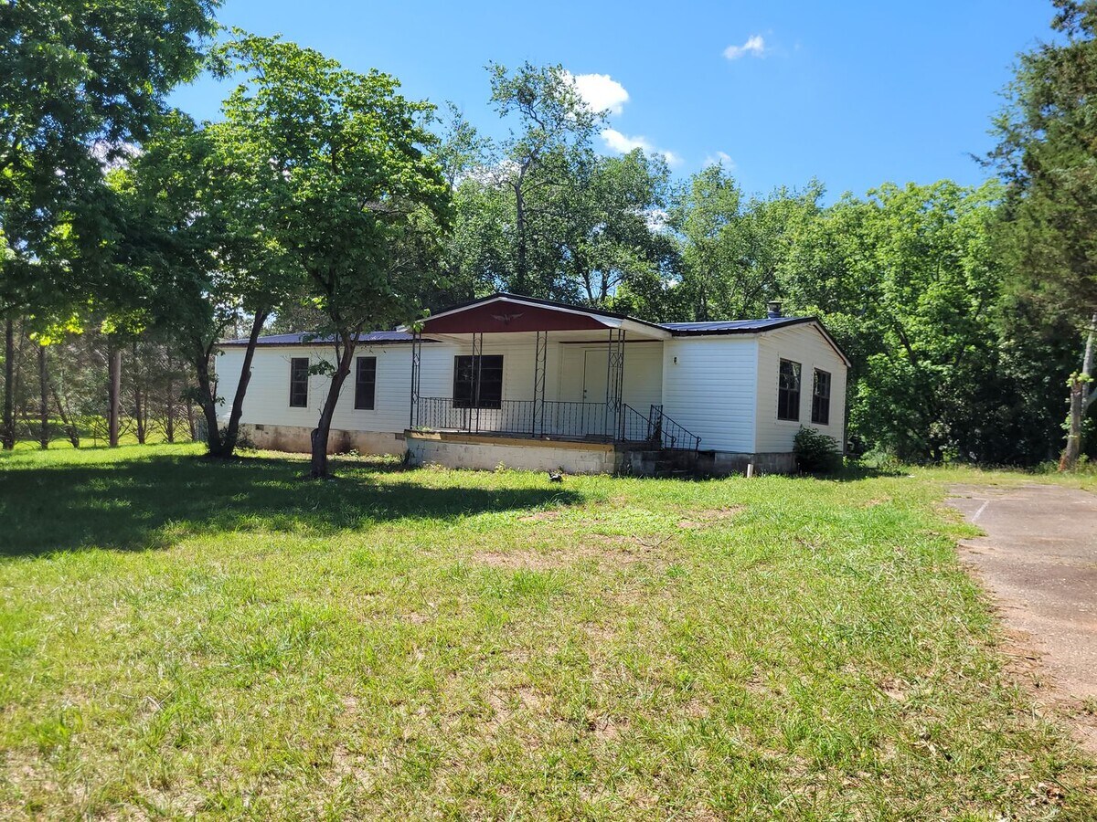 UNDER RENOVATION - NOW ACCEPTING APPLICATI... - UNDER RENOVATION - NOW ACCEPTING APPLICATI... House