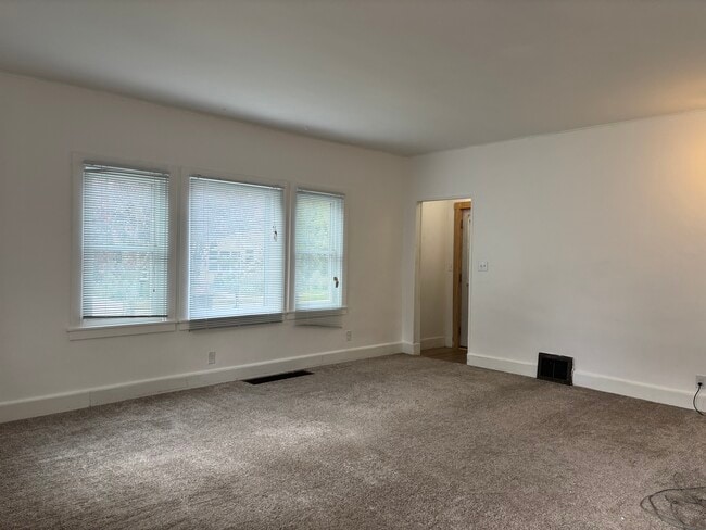 Photo - 317 N Monroe St