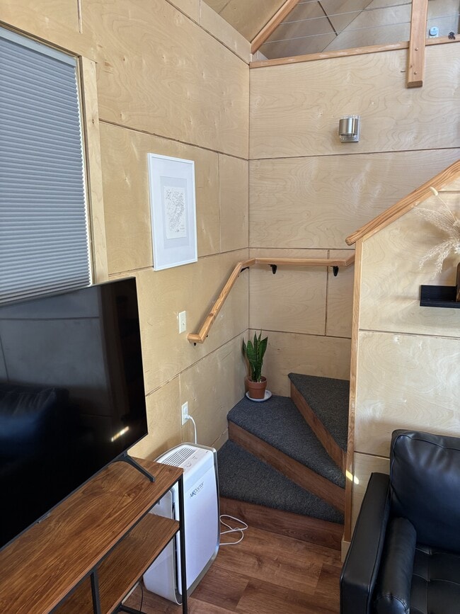 Photo - 1176 Virginia Lynn Wy