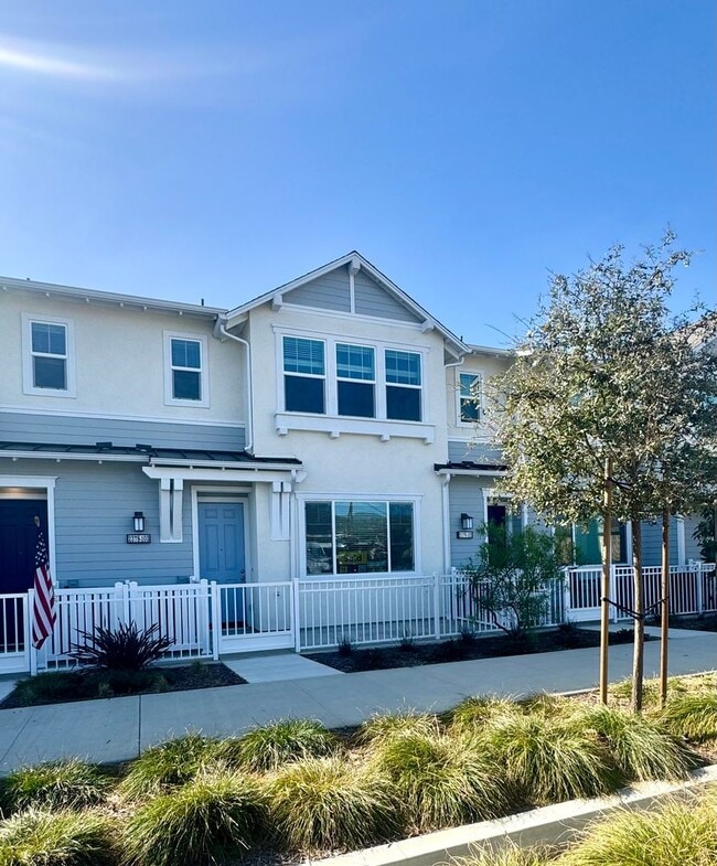 Photo - Gorgeous Newly Constructed Townhome