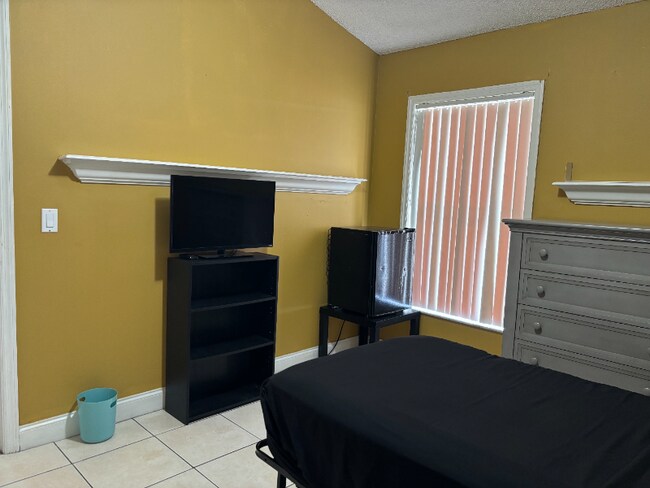Photo - 6613 Cherry Grove Cir