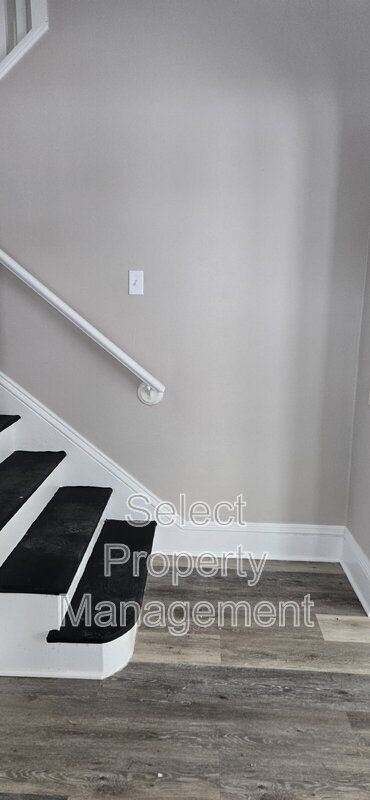 Photo - 724 Kinnaird Ave