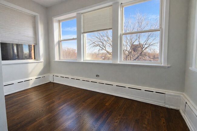 Photo - 310 S Springfield Ave Unit 3N