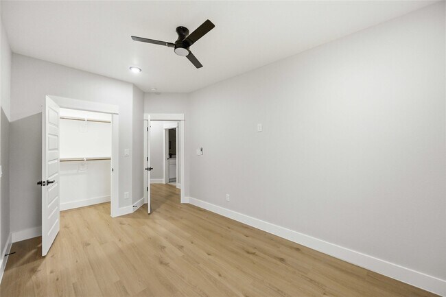 Photo - 8013 Moon Beam St Unit B