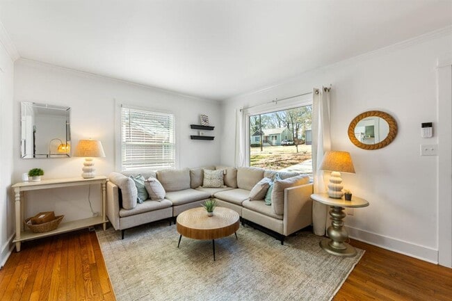 Photo - 640 Quillian Ave