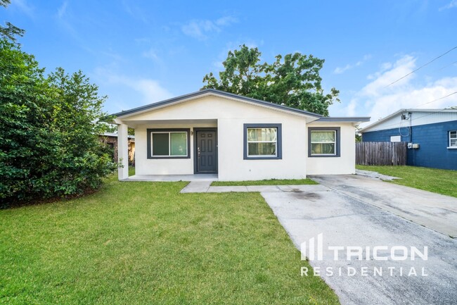 Photo - 1610 N Lois Ave House