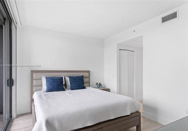 Photo - 121 NE 34th St Unit 1812