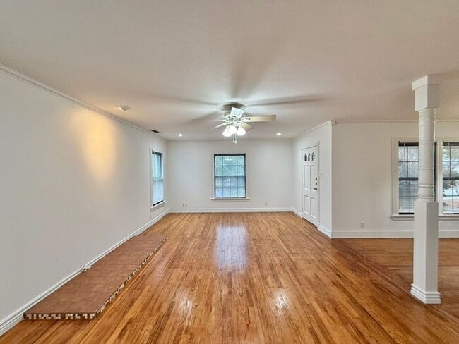 Photo - Tour Today! 3 Bed 2 Bath in Tyler!