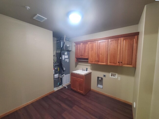 Photo - Riverwalk Village-Luxury living-partial ri... Unit 204