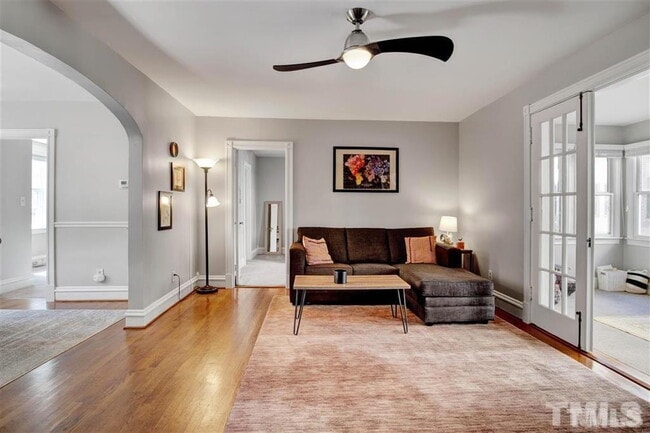 Photo - 235 McCauley St Unidad #C-2