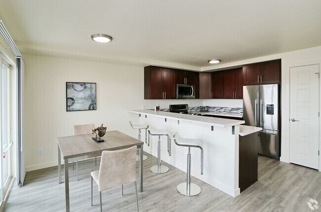 Building Photo - 2465 Dexter Ave N Unit 101 Rental
