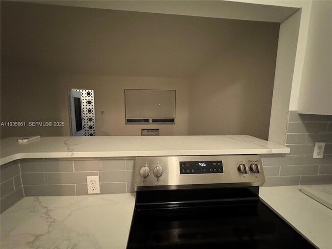 Photo - 2020 NE 51st Ct Unidad 106