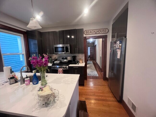 Photo - 181 M St Unidad 2